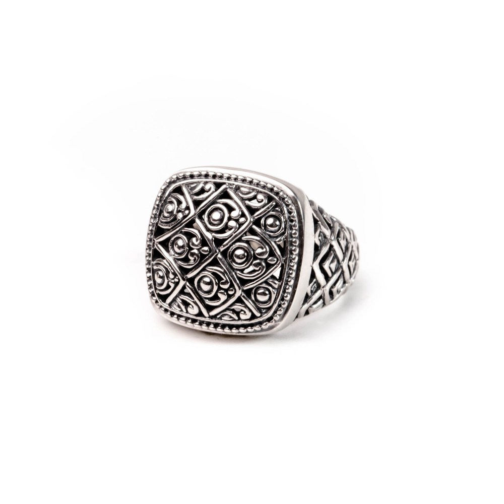 Ring Plain Square Motif