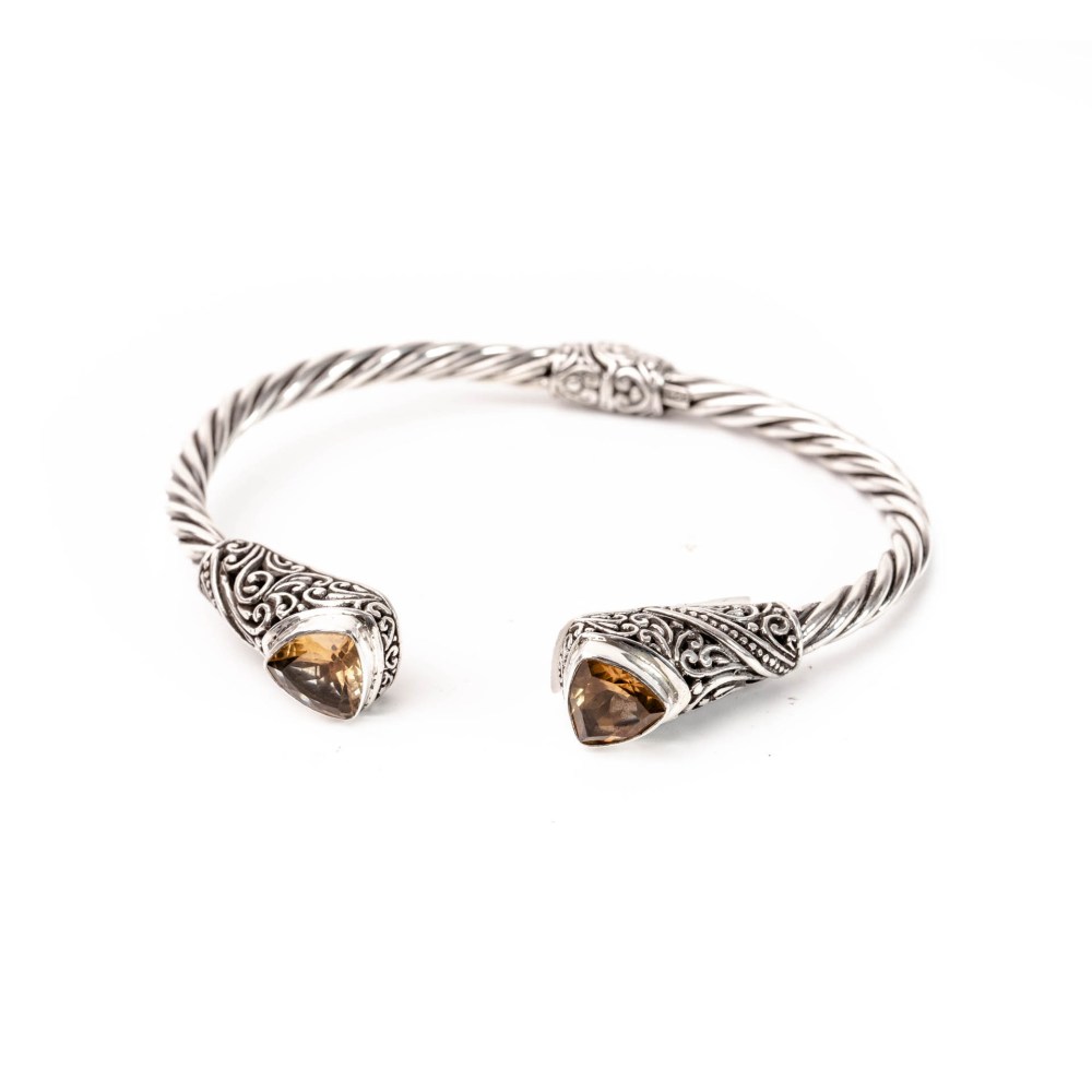 Banda Citrine Carving 02