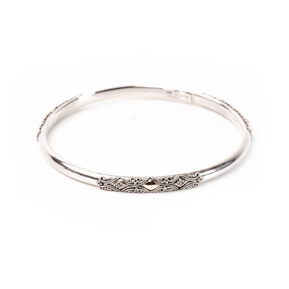 Rinca Primitive Carving